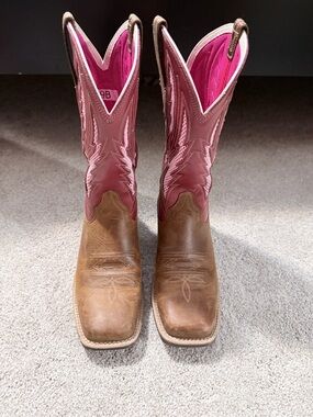 Ariat Two-Tone Western Lace Up Boots - Brown & Pink